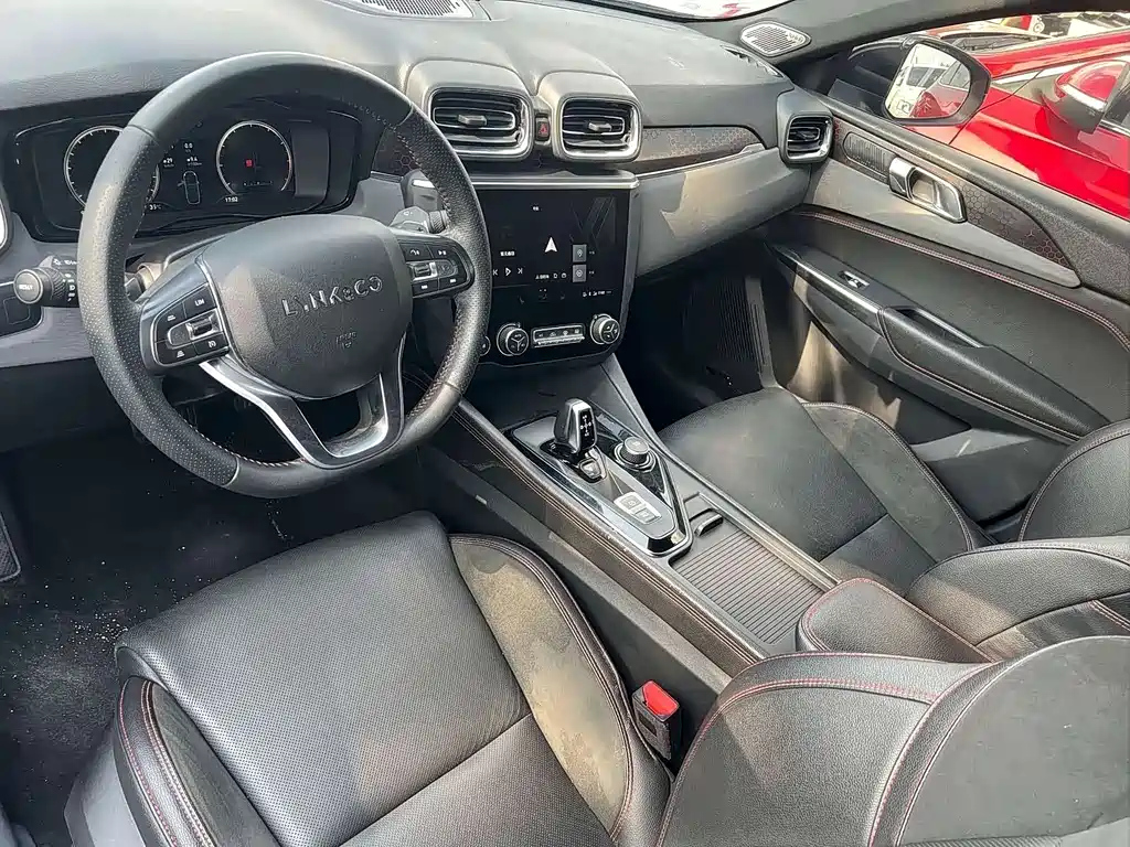 LYNK&CO 03 2018