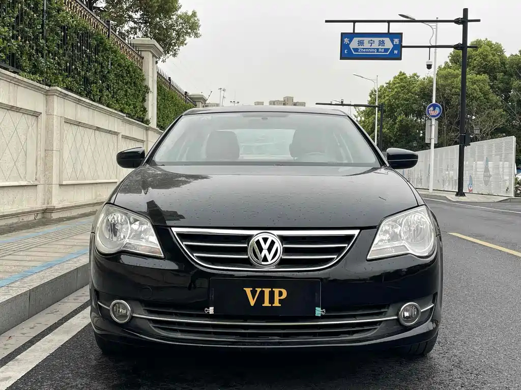 VOLKSWAGEN BORA 2012
