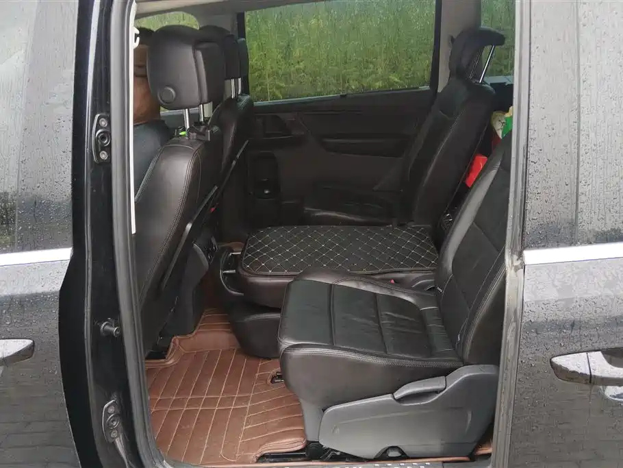 VOLKSWAGEN SHARAN 2015
