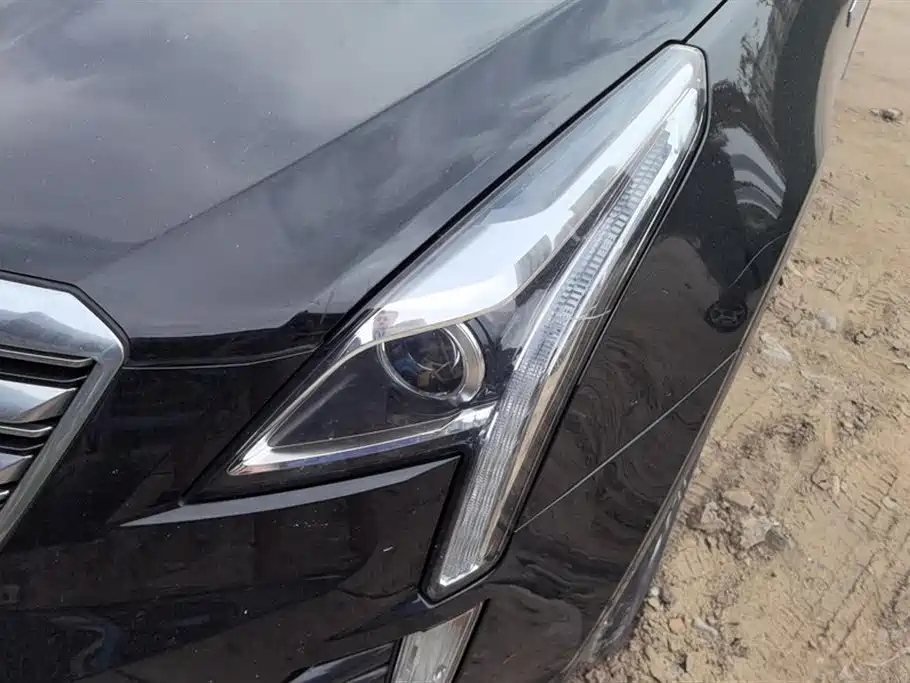 CADILLAC XT5 2019