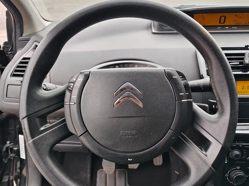 CITROEN C-QUATRE 2015