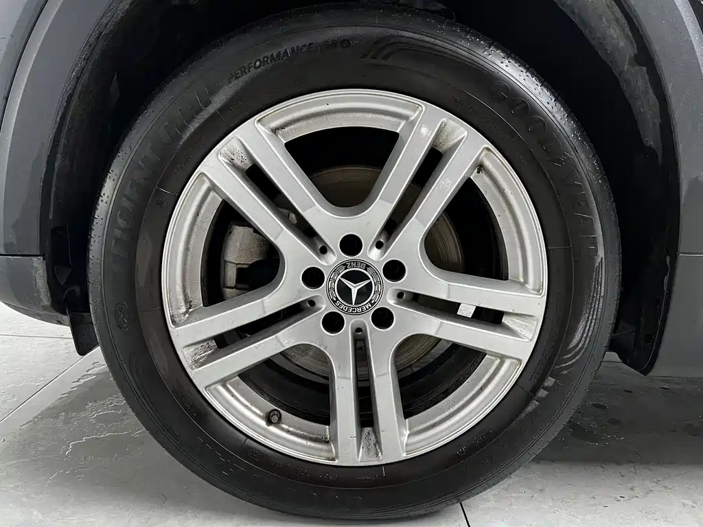 MERCEDES BENZ GLB 2022