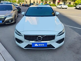 VOLVO S60  2021