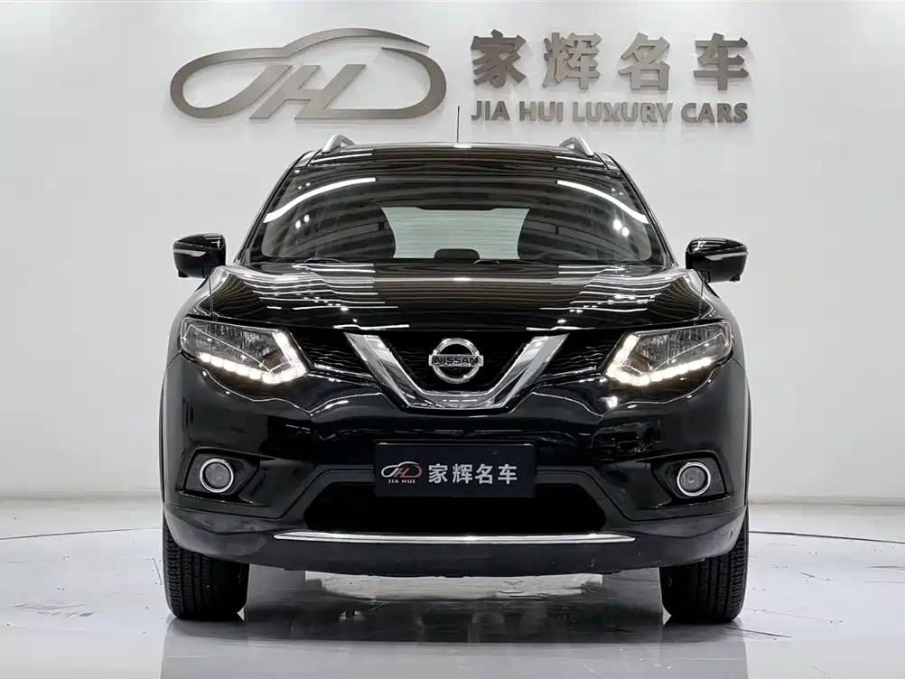 NISSAN X-TRAIL 2015