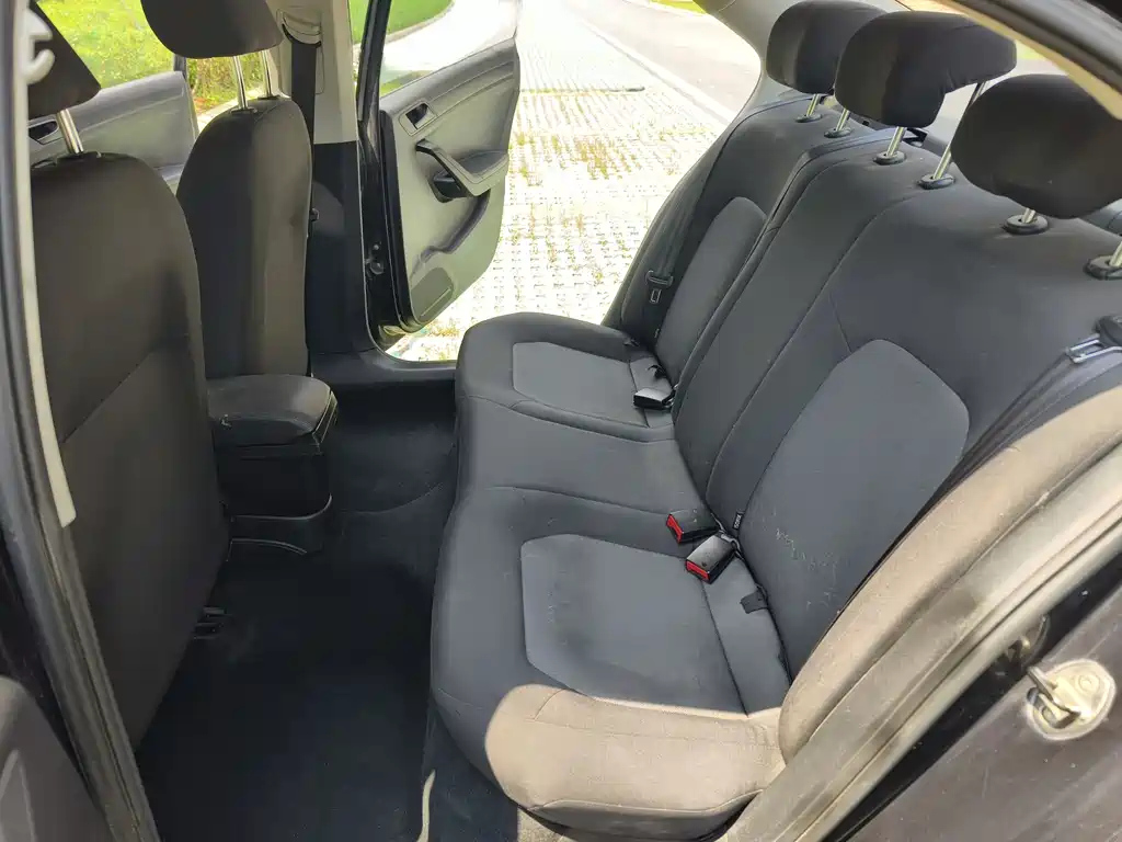 VOLKSWAGEN JETTA 2015