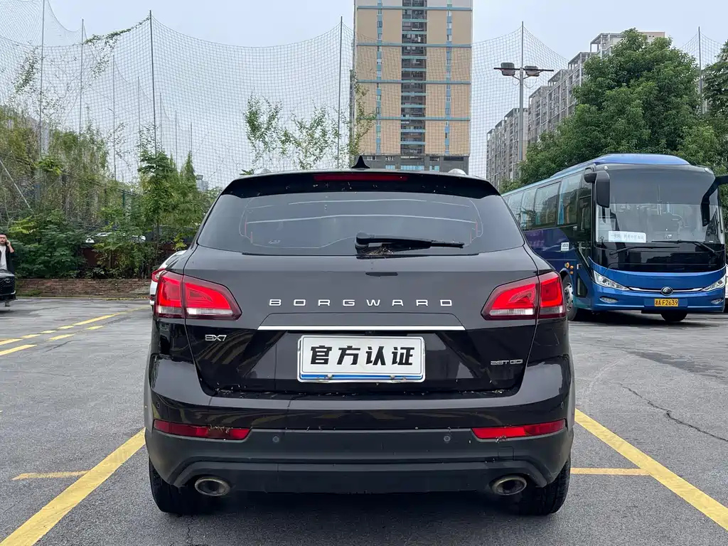 BORGWARD BX7 2017
