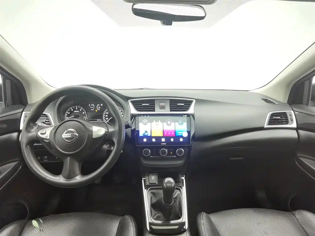 NISSAN SYLPHY 2018