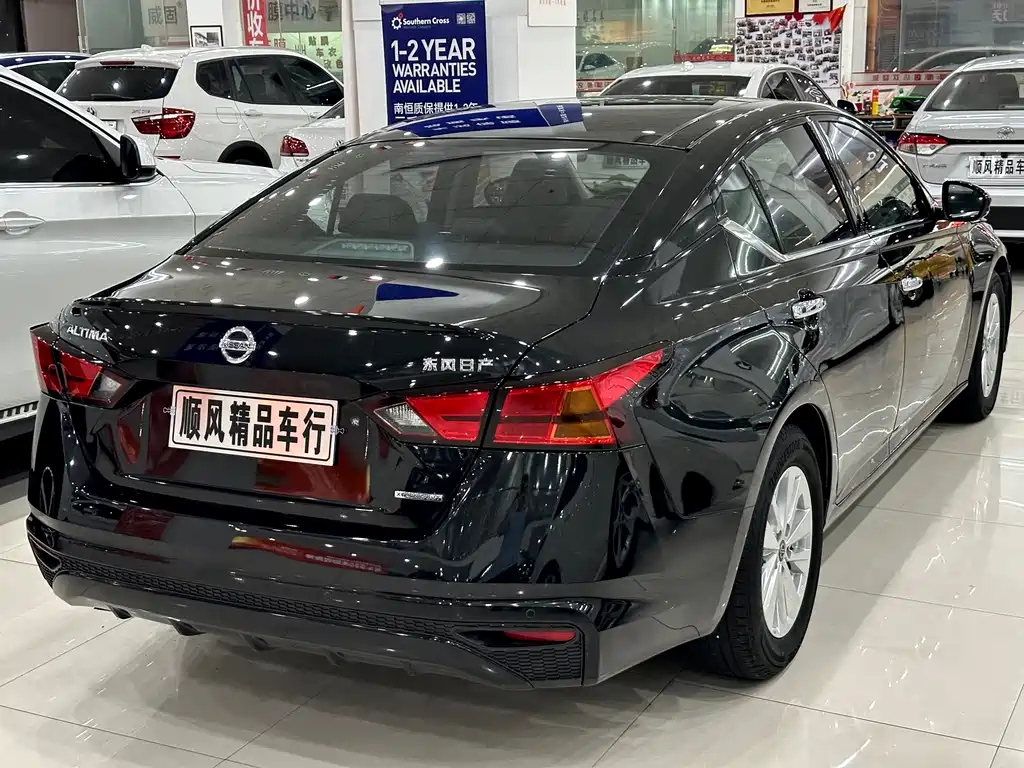 NISSAN TEANA 2019
