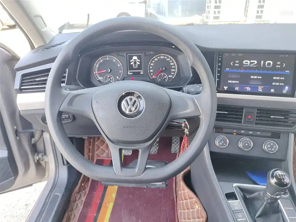 VOLKSWAGEN BORA 2019