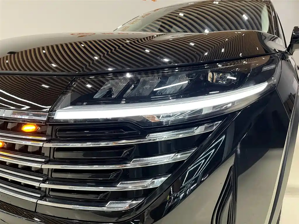 NISSAN PATHFINDER 2024