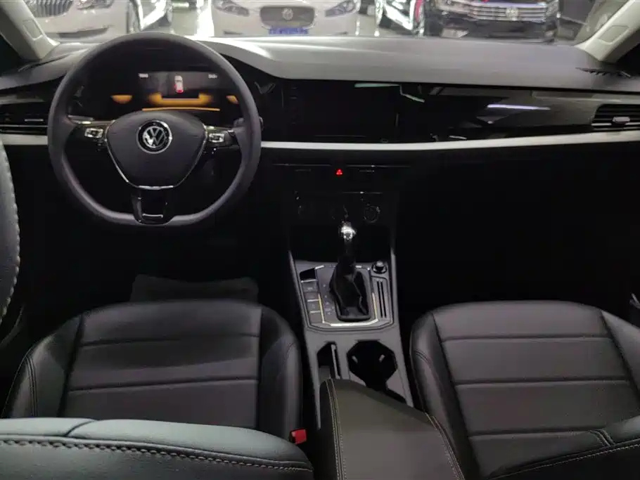 VOLKSWAGEN LAVIDA 2022