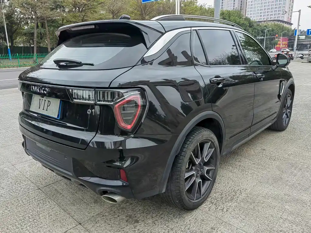 LYNK&CO 01 2021