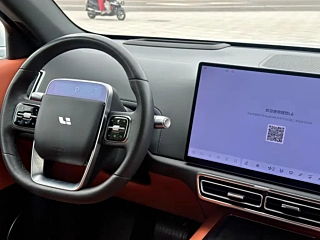 LI AUTO L6  2024 YEAR PRO 2024