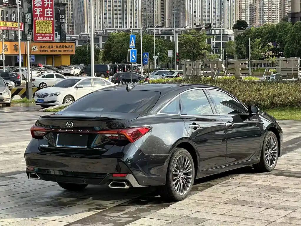 TOYOTA AVALON 2023