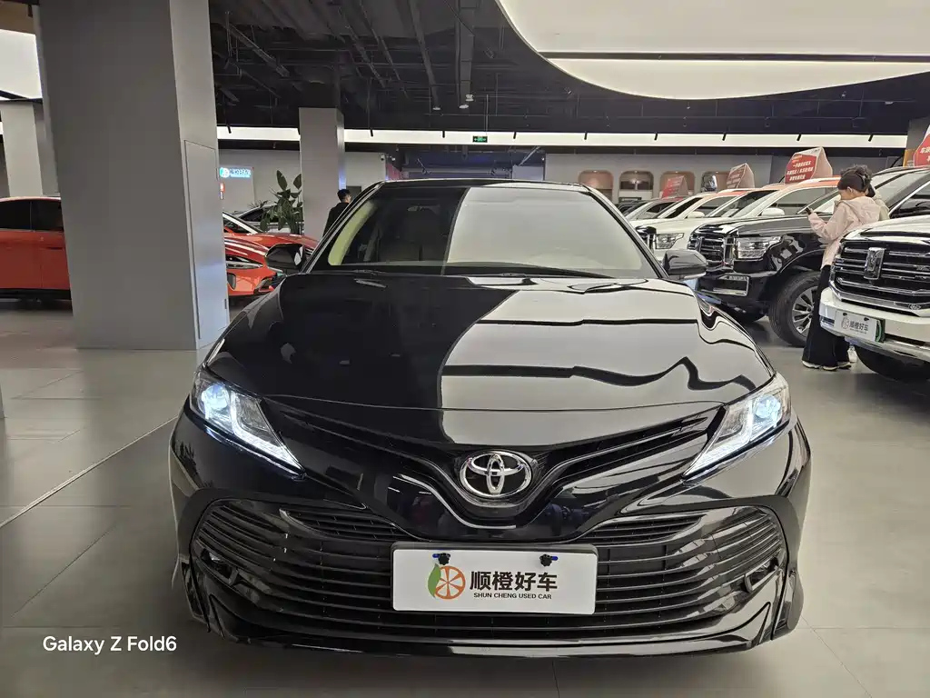 TOYOTA CAMRY 2018