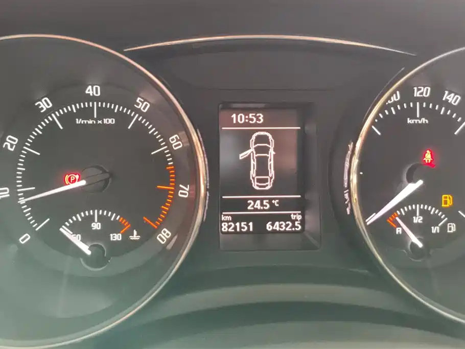 SKODA SUPERB 2013