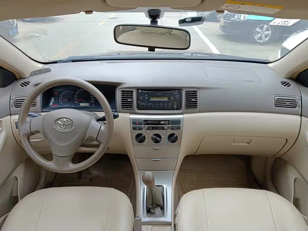 TOYOTA COROLLA 2011