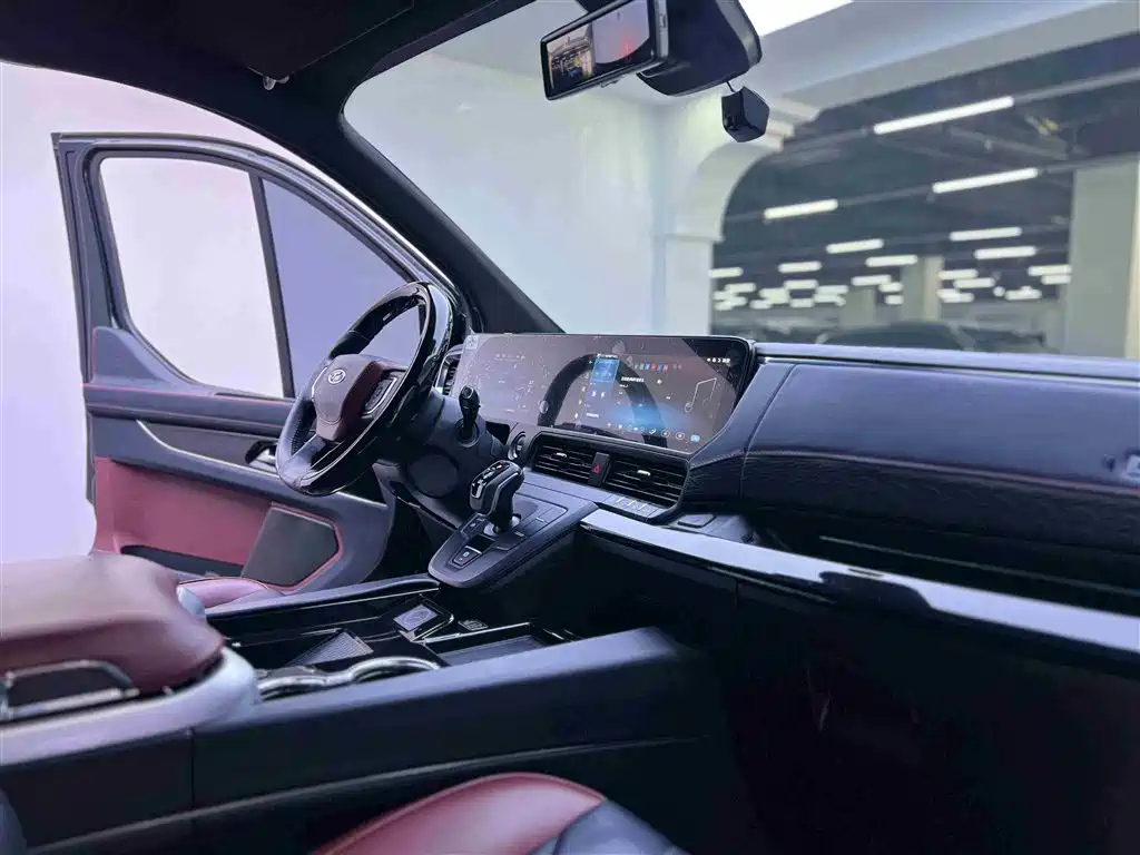 FORD TOUREO 2023