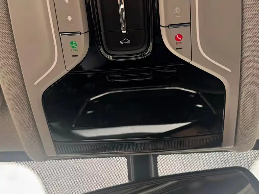 TRUMPCHI GS8 2018