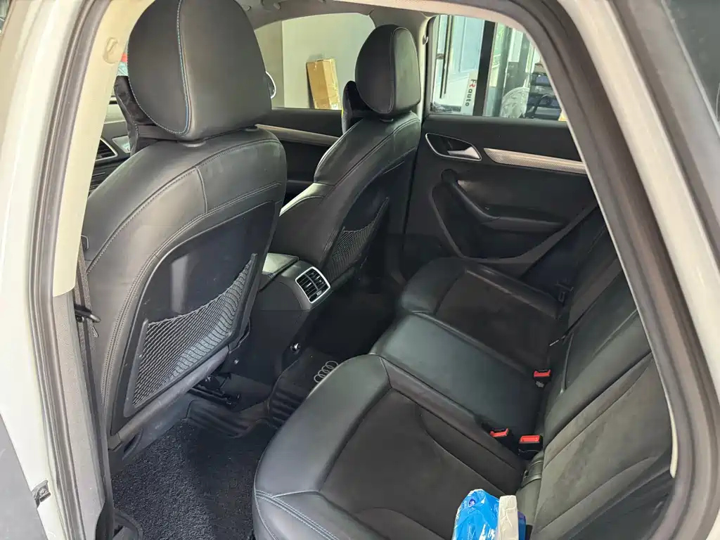 AUDI Q3 2018