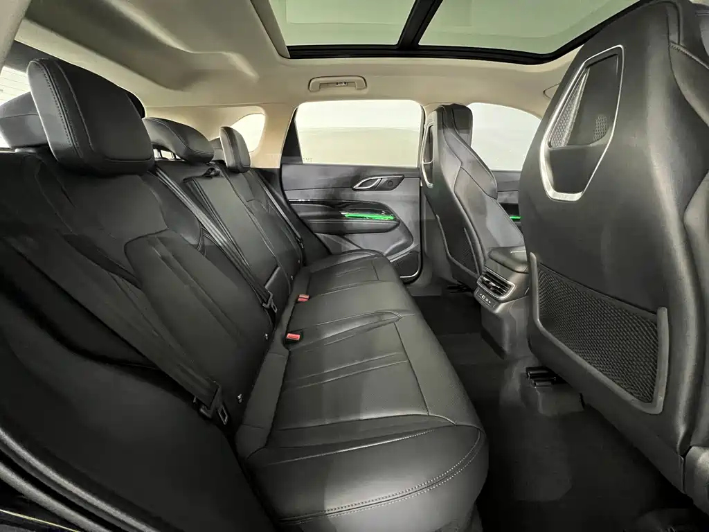 HONGQI HS3 PHEV 2024