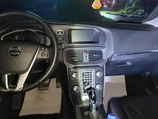 VOLVO V40  2018 YEAR T3 &#26234;&#36920; EDITION 2018