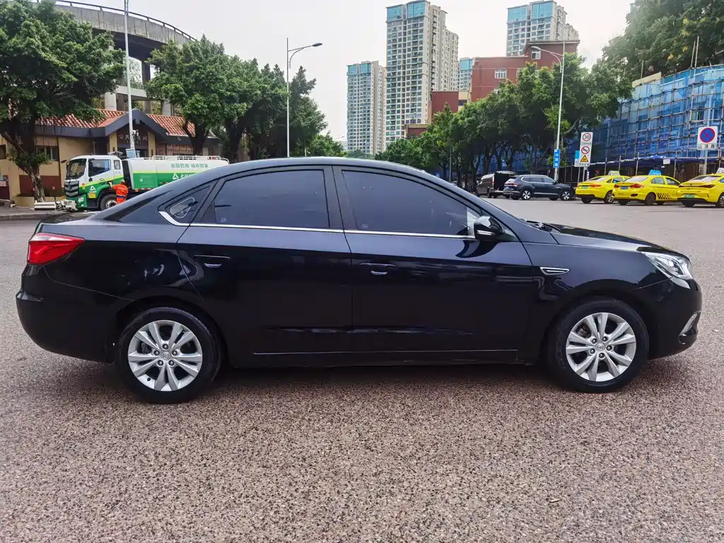 CHANGAN EADO 2014