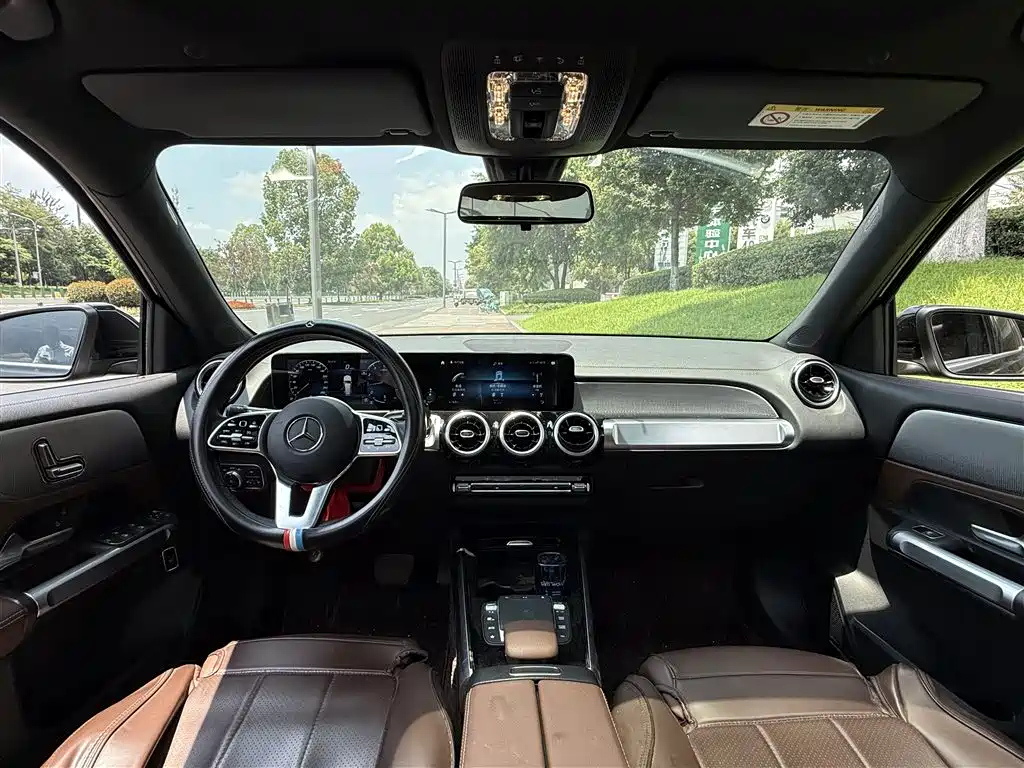 MERCEDES BENZ GLB 2021