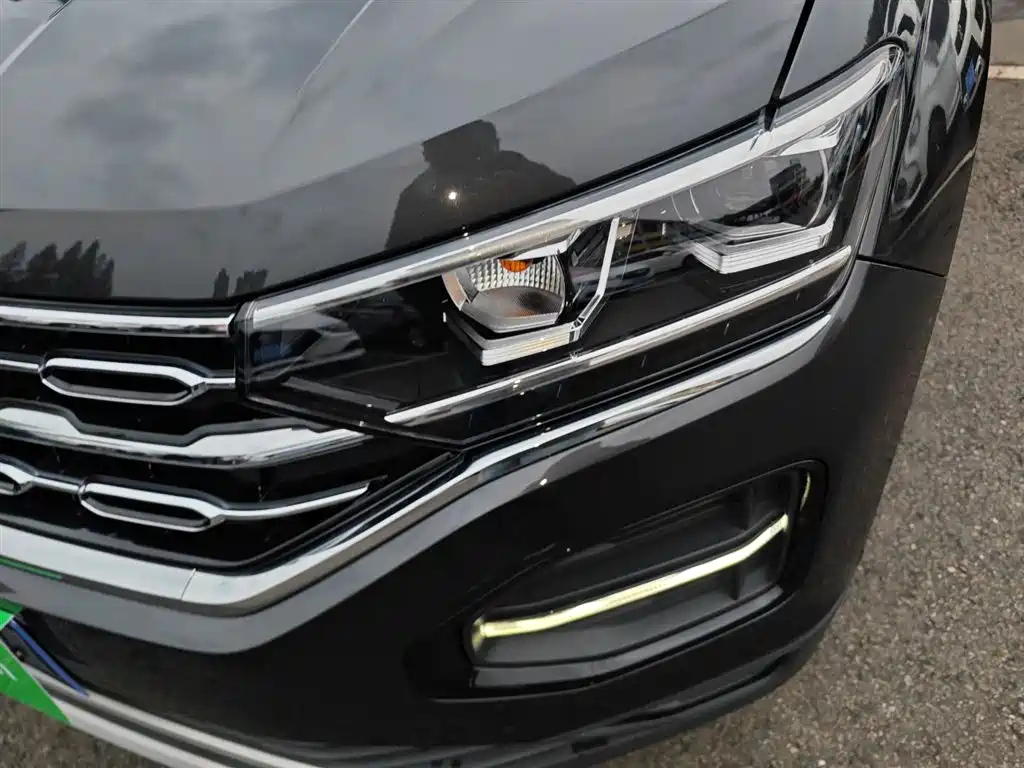 VOLKSWAGEN TAYRON 2022