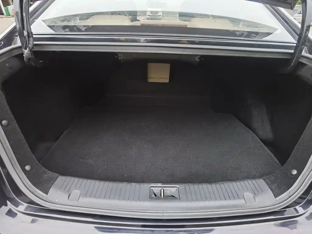 CHANGAN EADO 2014