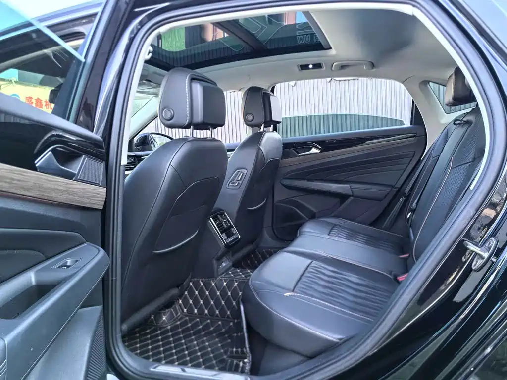 VOLKSWAGEN PASSAT 2020
