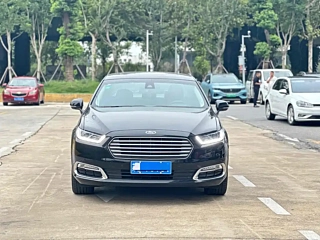 FORD TAURUS 2019