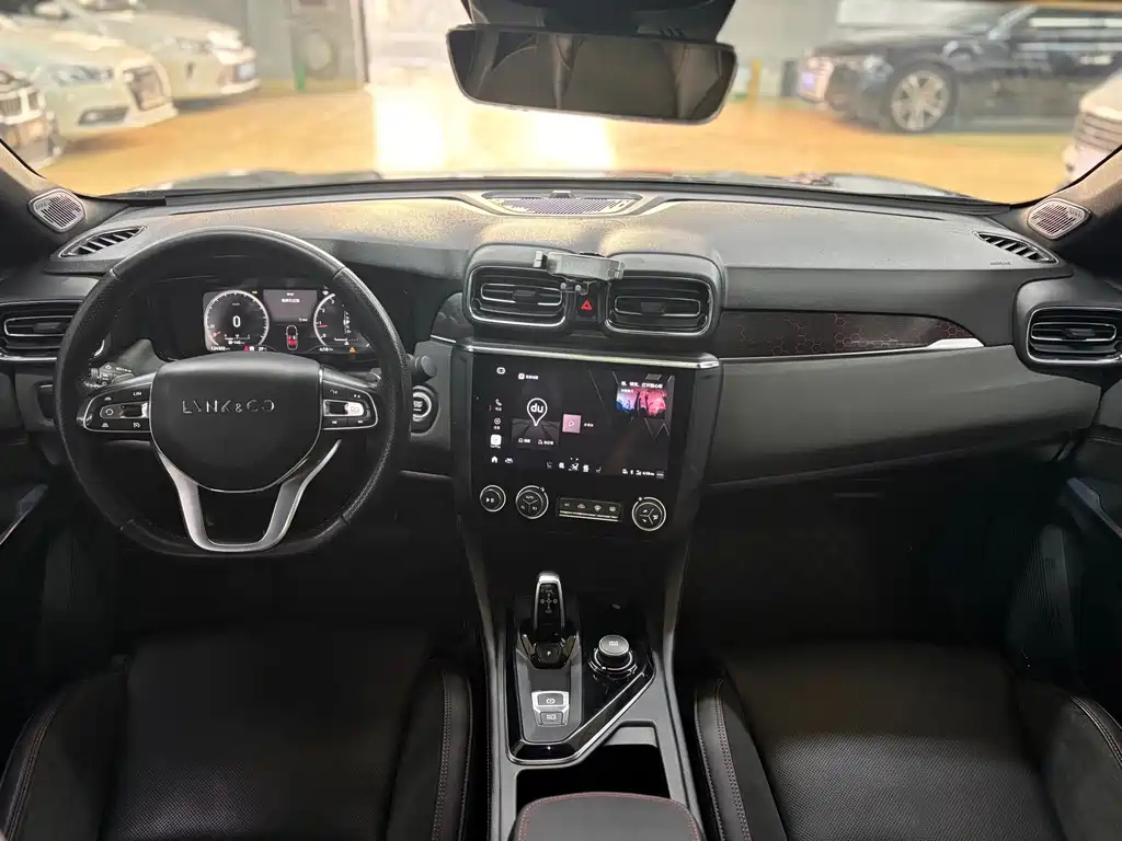 LYNK&CO 03 2019