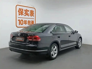 VOLKSWAGEN PASSAT 2013