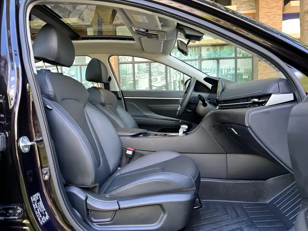 HYUNDAI MISTRA 2021