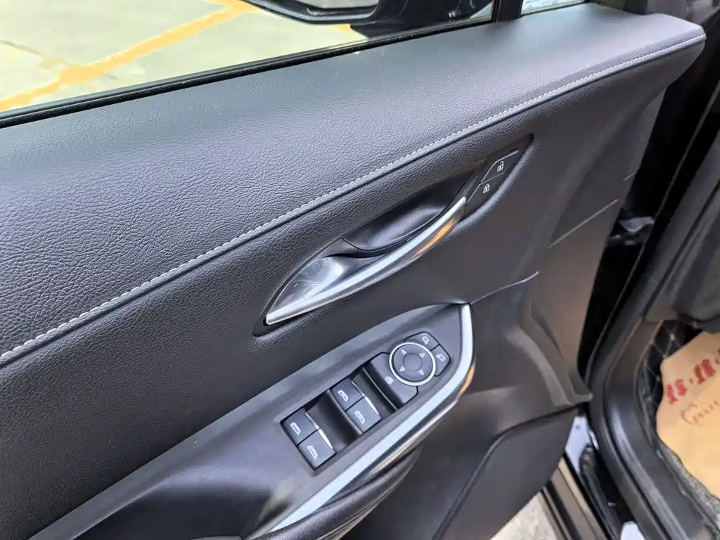 CADILLAC XT4 2021