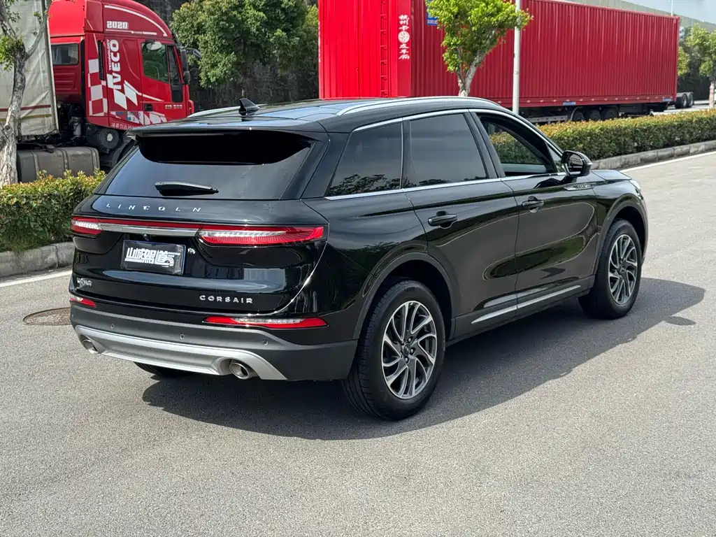 LINCOLN ADVENTURER 2023