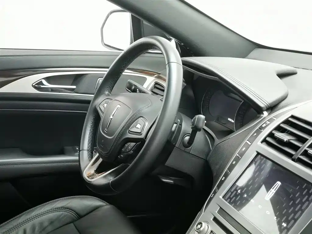 LINCOLN MKZ 2017