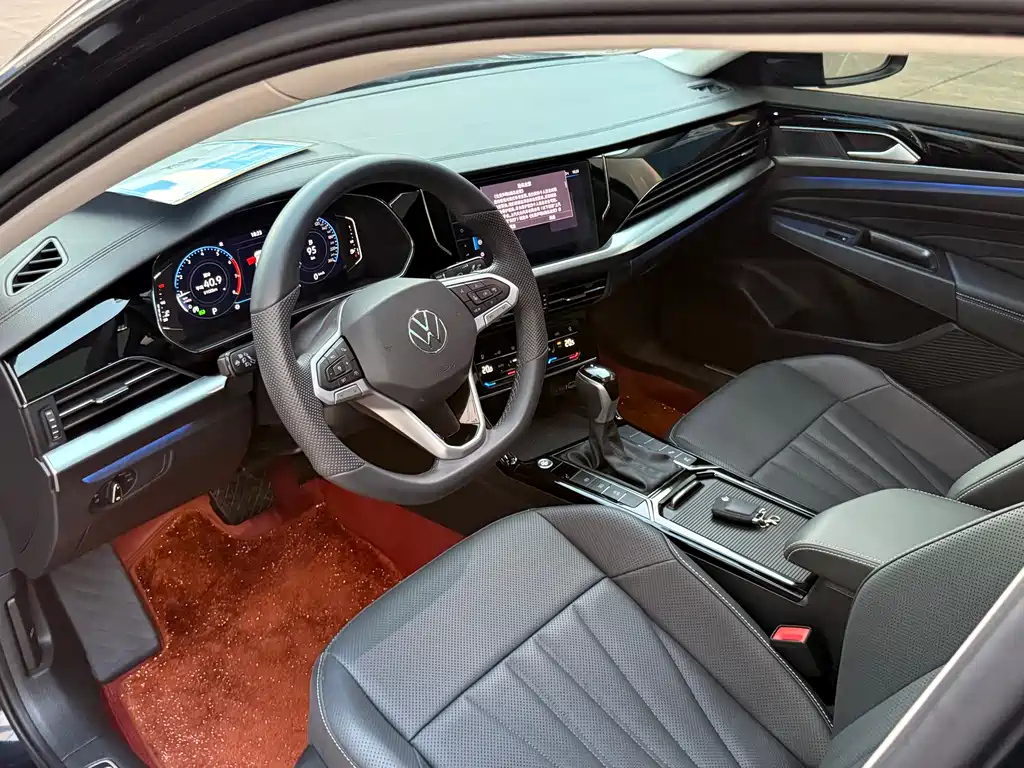 VOLKSWAGEN PASSAT 2025