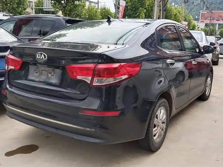 KIA K2 2015