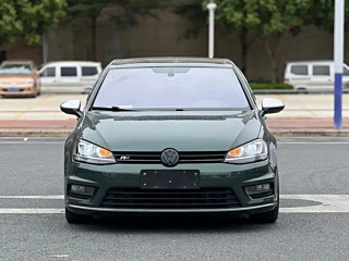 VOLKSWAGEN GOLF 2015
