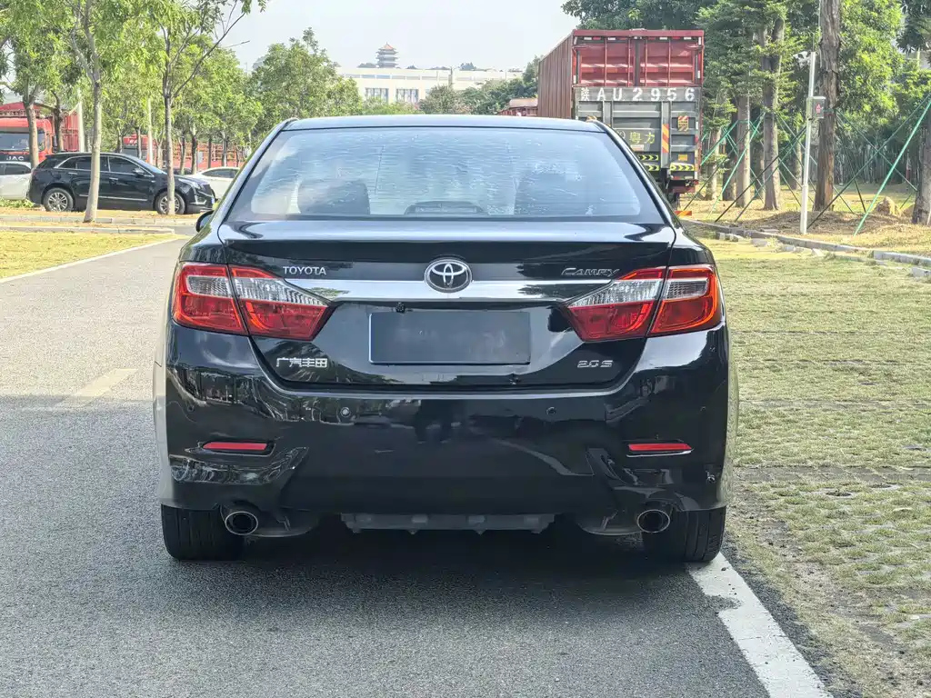 TOYOTA CAMRY 2014