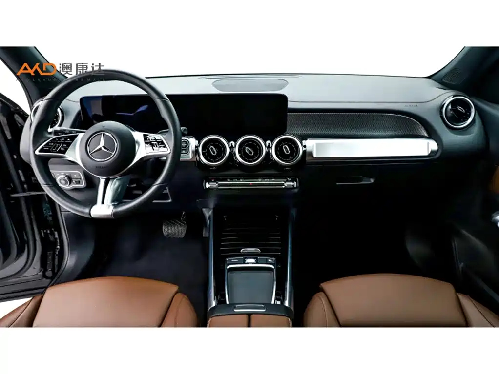 MERCEDES BENZ GLB 2024