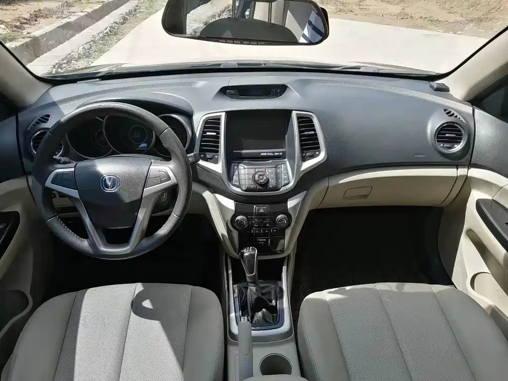 CHANGAN EADO 2014