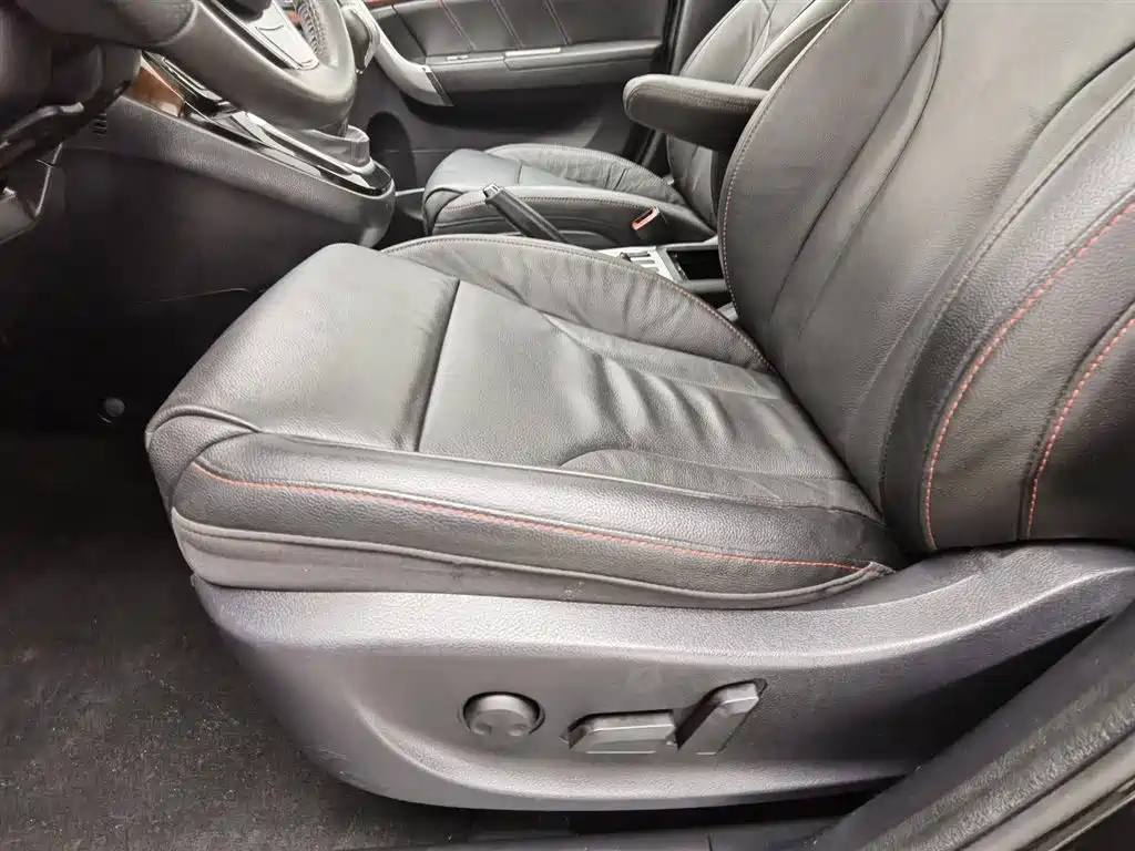 HAVAL H6 2015