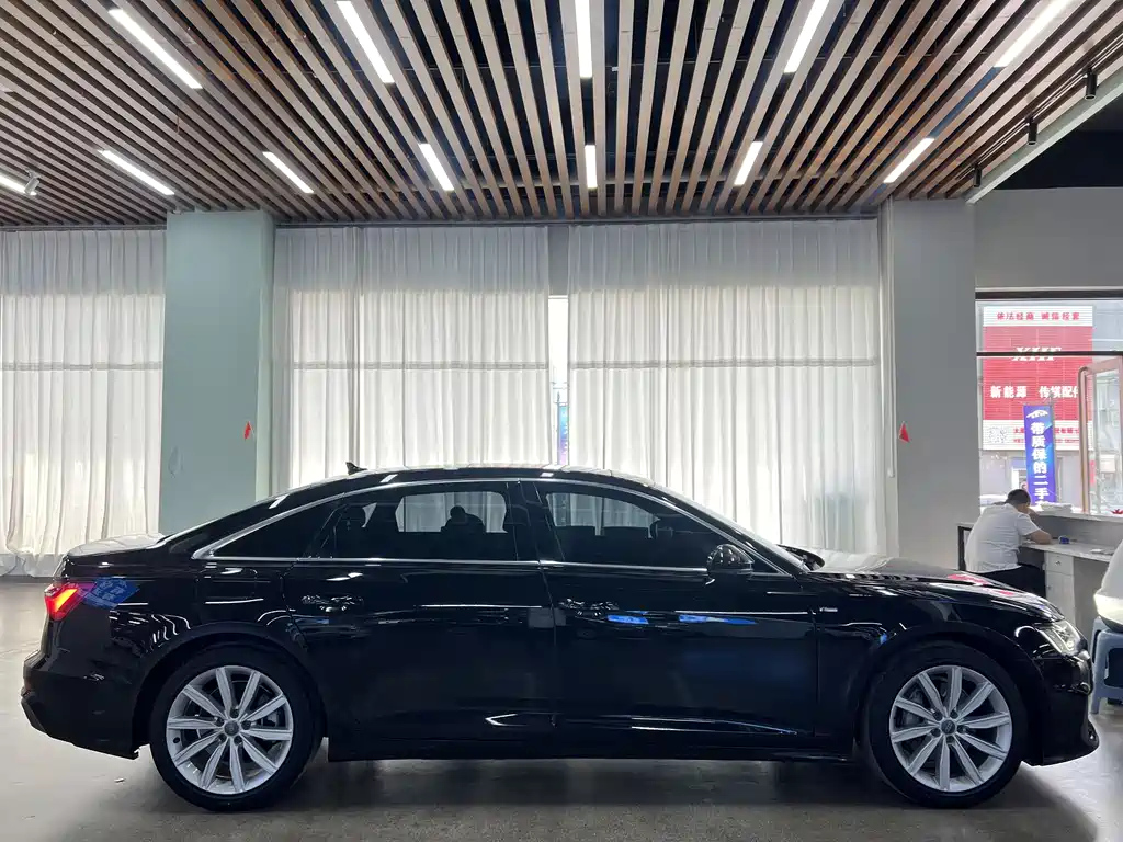 AUDI A6L 2022
