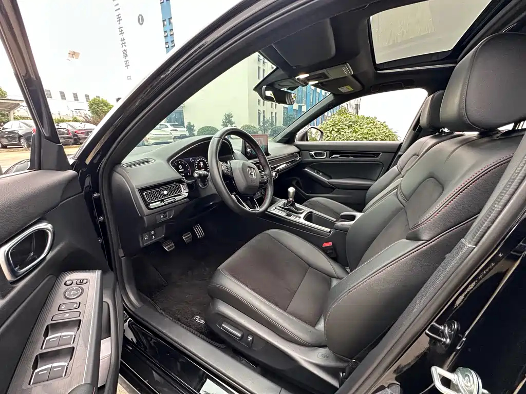HONDA CIVIC 2024