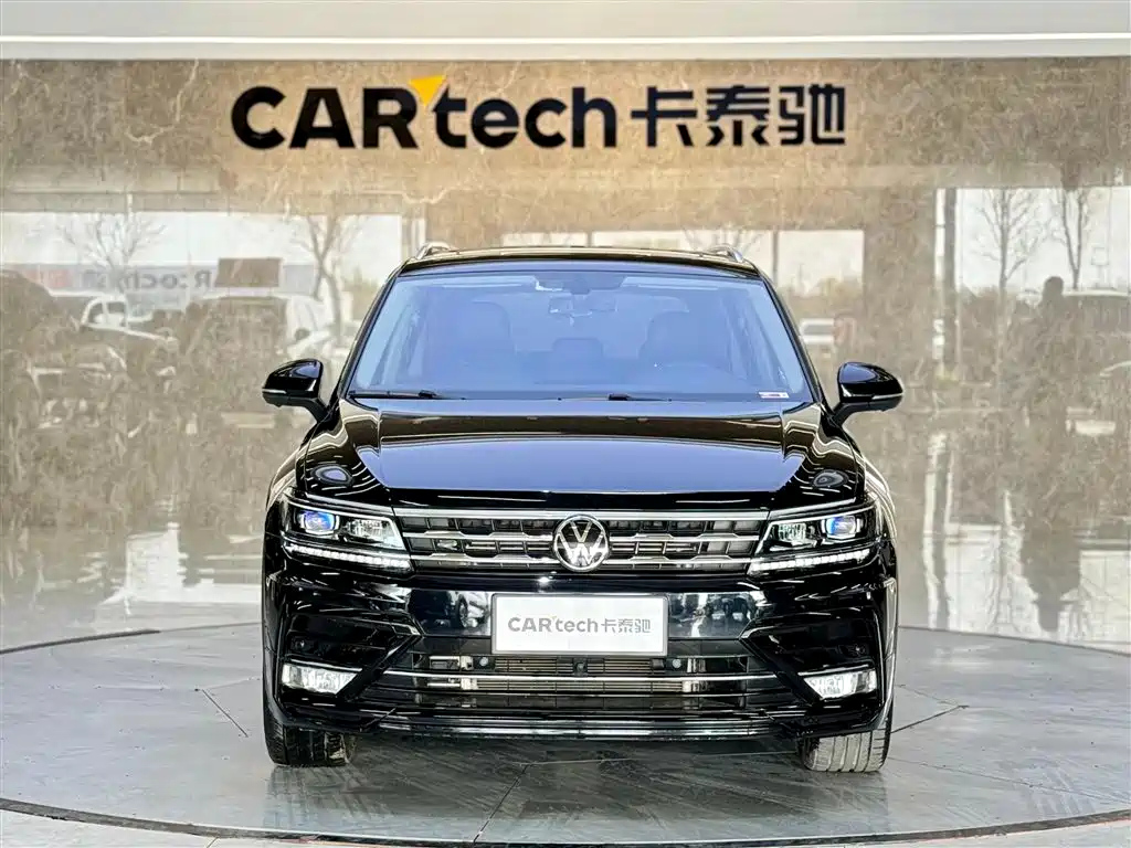 VOLKSWAGEN TIGUAN L 2021