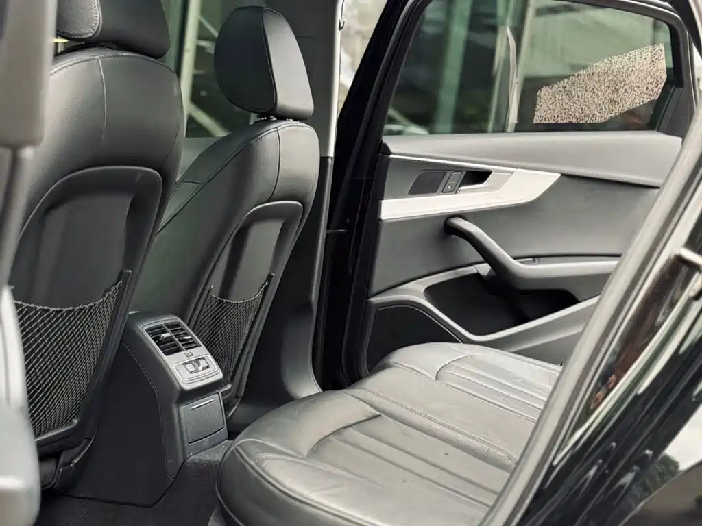 AUDI A4L 2019