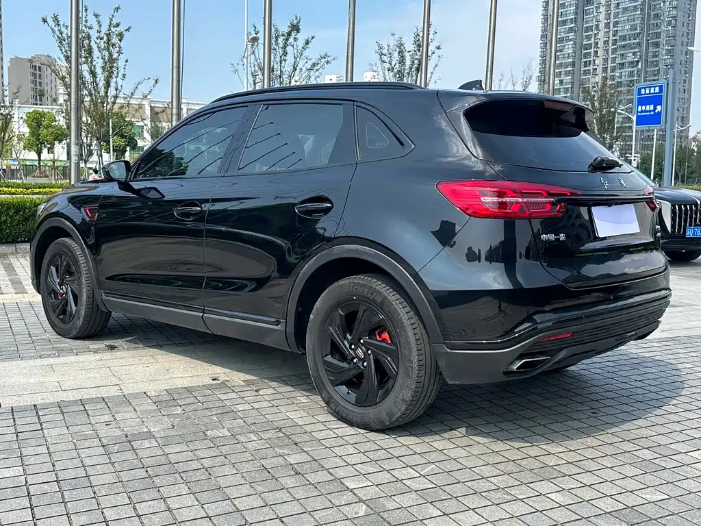 HONGQI HS5 2022
